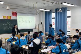 布克：球队要保持侵略性 不能因领先就放松